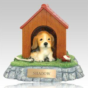 Pet cremation urns come in many designs and styles to suite individual needs